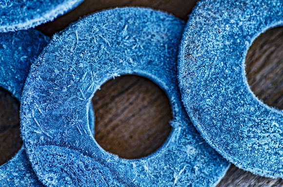 2018-12-05-08.47.39-Metal-Washers-Frost-Macro-Texture-Cold-Ice-SM