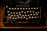 2022-08-05-11.37.41-Antique-Underwood-Typewriter-SM